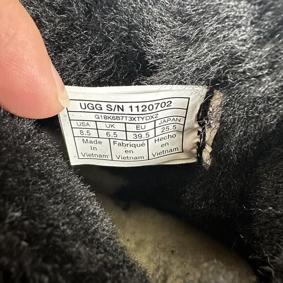 Ugg Syden Black Suede Sheepskin Boots 1120702 Women's 8.5 - Picture 8 of 12